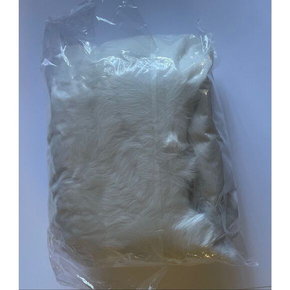 White Elegant Faux Fur Cuffed Sleeve Arm Warmers-One Size - Picture 6 of 6